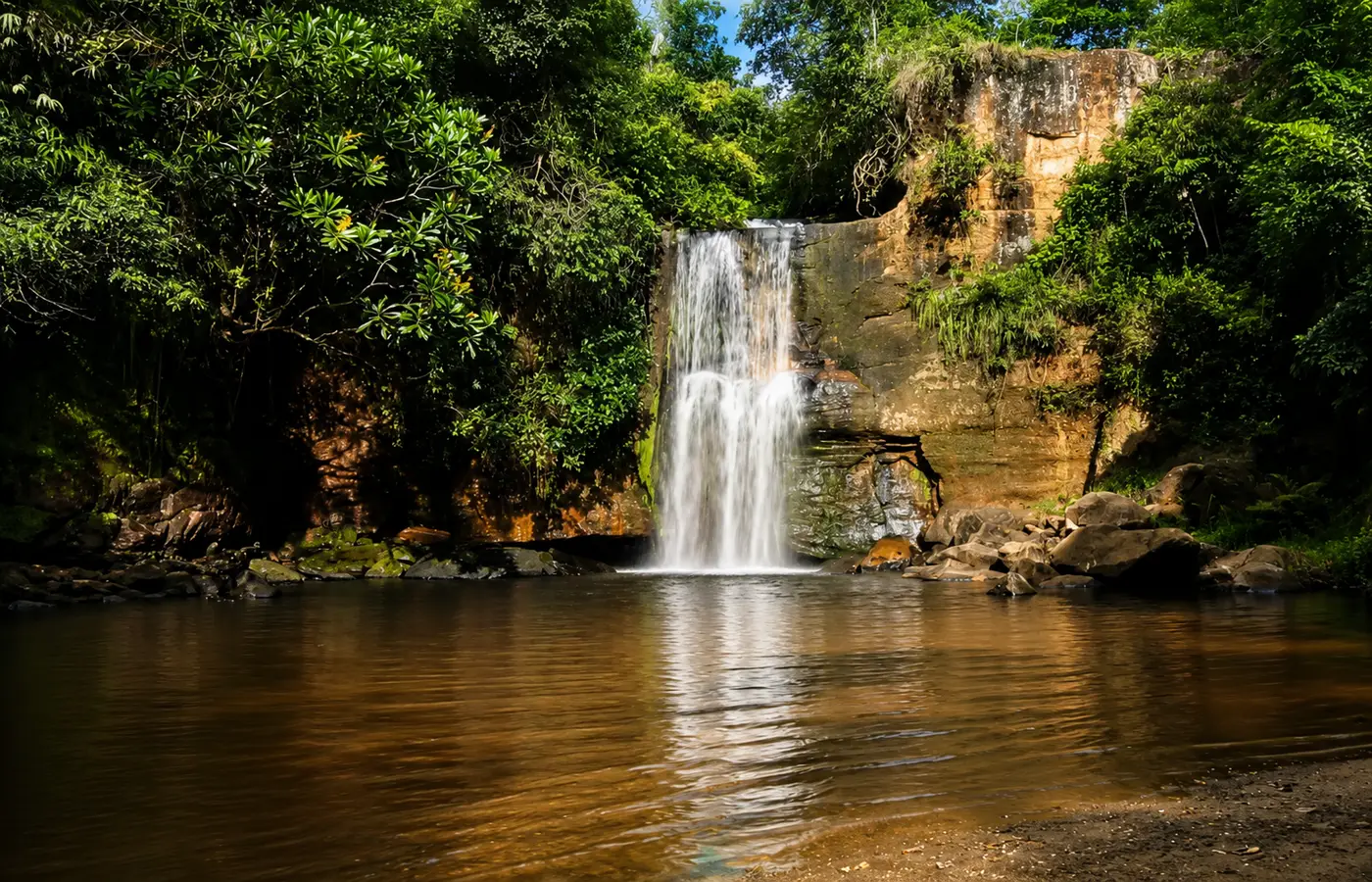 Praça de Chapada dos Guimarães ao entardecer